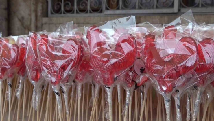 Sivas’ta Ramazan Nostaljisi: Asırlık Horoz Şekerleri Yeniden Tezgâhlarda