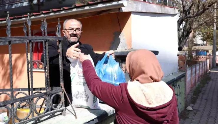 Sivas’ta Gönül Köprüsü: “Bu Bakkalda Para Değil Dua Geçiyor”