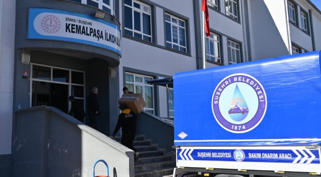 Suşehri’nde Eğitime Büyük Destek: Öğrencilerin Yüzü Gülüyor