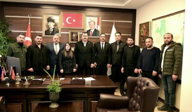 Suşehri’nde Birlik Mesajı: MHP İlçe Teşkilatı’ndan Belediye Başkanı Kayaoğlu’na Ziyaret