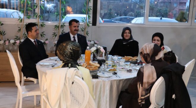 Suşehri’nde Protokolü Buluşturan İftar: Birlik ve Beraberlik Mesajları Verildi