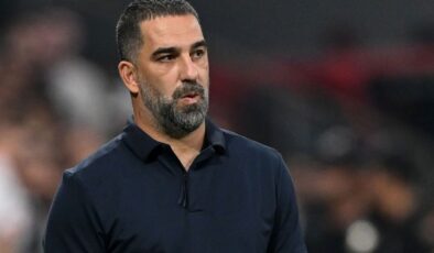 Arda Turan Ukrayna’da İsyan Etti: “Bilimde Karşılığı Yok, Bu Şartlarda İmkansız!”