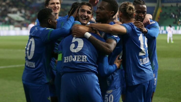 Karadeniz Derbisinde Rize Fırtınası: Samsunspor Sahadan Silindi