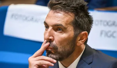 Gök Mavililerde Yaprak Dökümü: Efsane İsim Buffon İstifasını Açıkladı