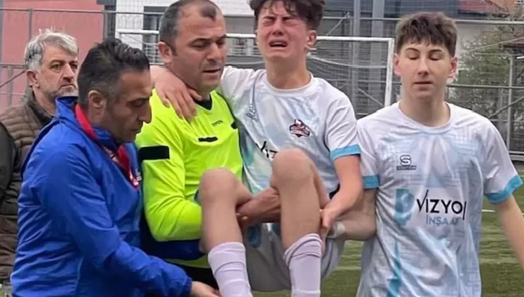 Yeşil Sahalarda Fair-Play Rüzgarı: Sakatlanan Futbolcuyu Hakem Kucağında Taşıdı