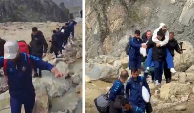 Yeşil Sahadan Kar Esaretine: Hakkari Zapspor Futbolcuları Deplasmana Yürüyerek Gitti!