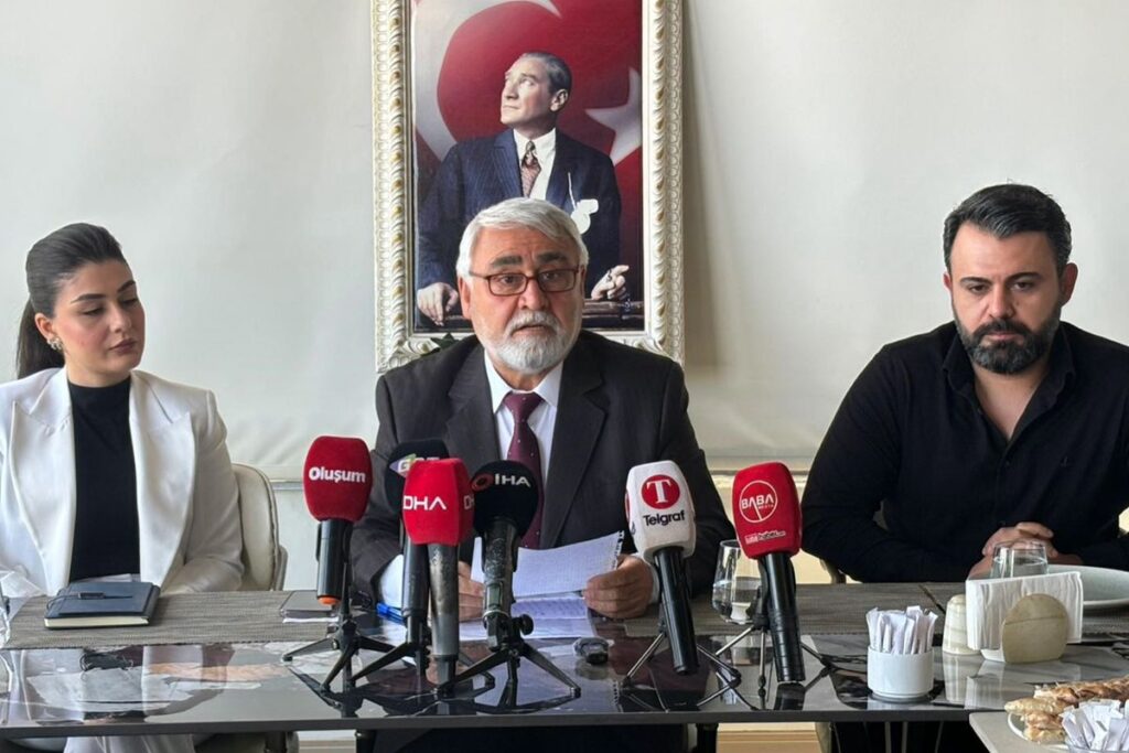 Hurşit Yıldırım istifa