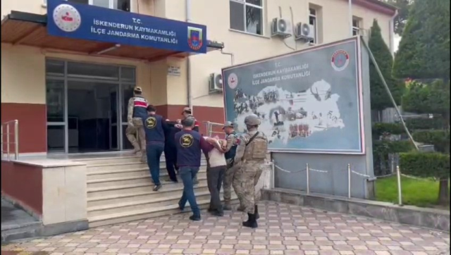 İskenderun’da Vahşet: Anne ve Oğlunu Altınları İçin Öldürmüşler!