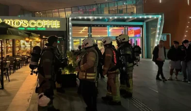 Kağıthane’de Alışveriş Merkezinde Korkutan Yangın: Ekipler Seferber Oldu