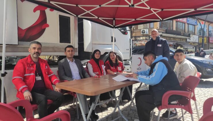 Hayat Kurtaran Dayanışma: Kaymakam Dr. Yasin Ardıç’tan Kızılay’a Anlamlı Destek