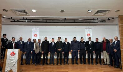 Koyulhisar’da gençlere ilham veren kariyer buluşması: Uzman isimler hayat hikâyelerini paylaştı