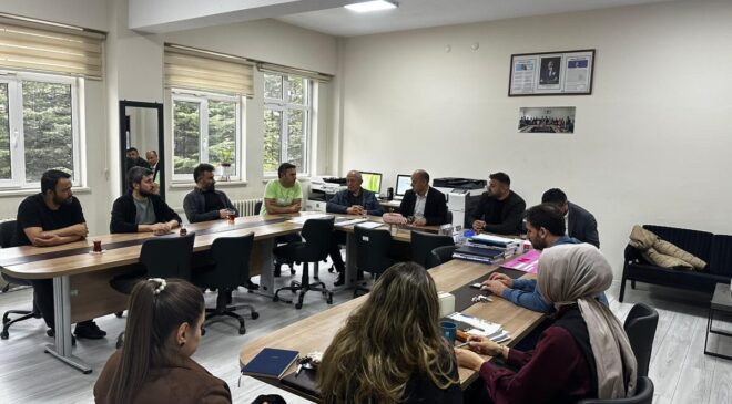 Reşadiye’de okullara ziyaret: Öğretmenler ve öğrencilerle buluşma gerçekleşti