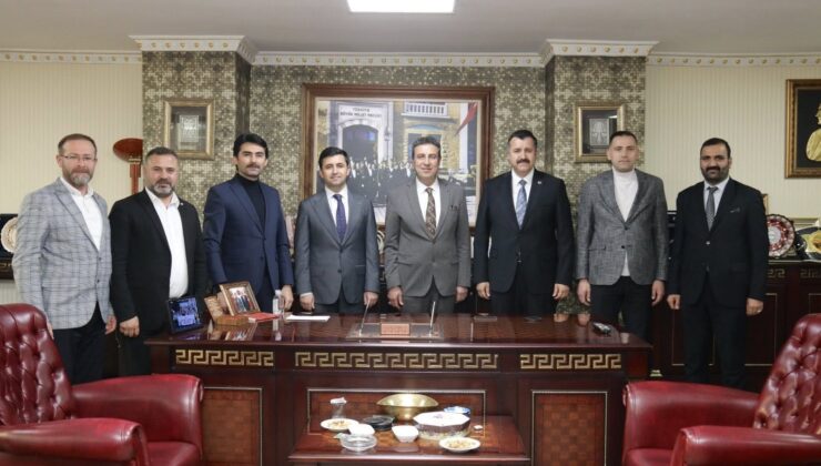 Suşehri İçin Güç Birliği: Sivas’ta Kritik Esnaf Zirvesi Gerçekleşti