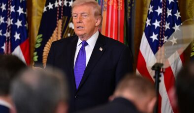 Trump’tan Dünyayı Sarsan İran Çıkışı: “Savaştayız, Bu Durum Müzakereleri Durdurmaz”