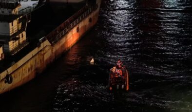 Haydarpaşa Limanı’nda Sıcak Dakikalar: Tekne ve Gemi Çarpıştı
