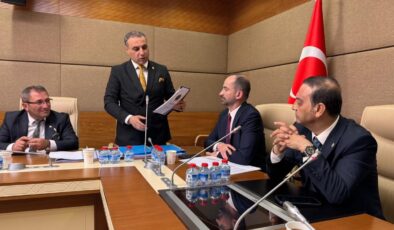 Akıncılar’dan Ankara’da Tarihi Buluşma: Başkan Murat Sevinç Öncülüğündeki Heyet Dikkatleri Üzerine Çekti