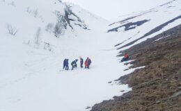 Artvin’de Kritik Mesai Başladı: Çığ Altındaki Çoban İçin Ekipler Yeniden Bölgede