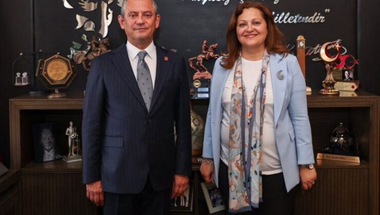 Siyasette Transfer Depremi: Burcu Köksal AK Parti Yolunda mı? CHP’den “Sokağa Çıkamaz” Resti Geldi
