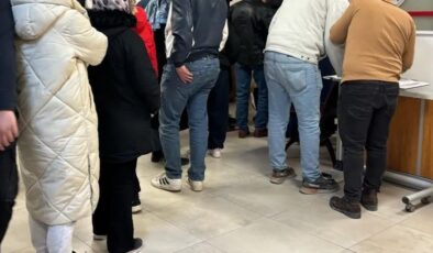 Şehirde Gizemli Salgın Alarmı: Hastaneler Doldu Taştı, Valilik Harekete Geçti!