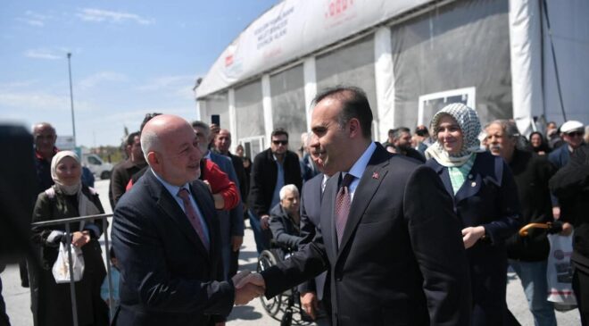Giresun Tanıtım Günleri’nde Gövde Gösterisi: Bakan Kacır’dan Anlamlı Ziyaret