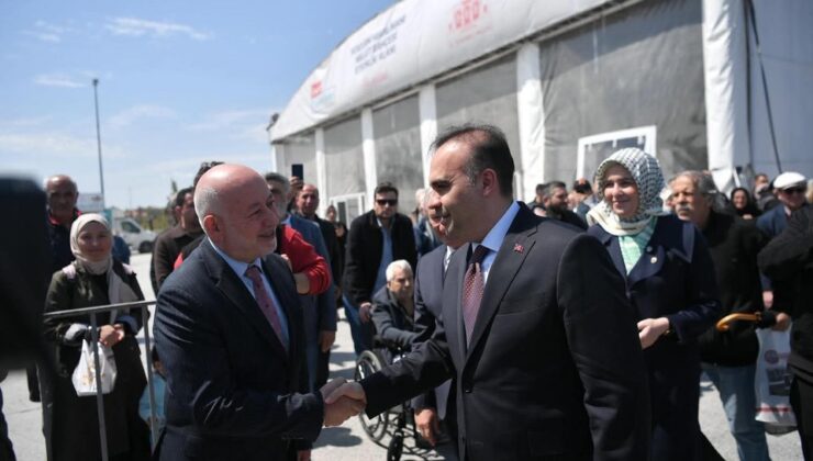 Giresun Tanıtım Günleri’nde Gövde Gösterisi: Bakan Kacır’dan Anlamlı Ziyaret
