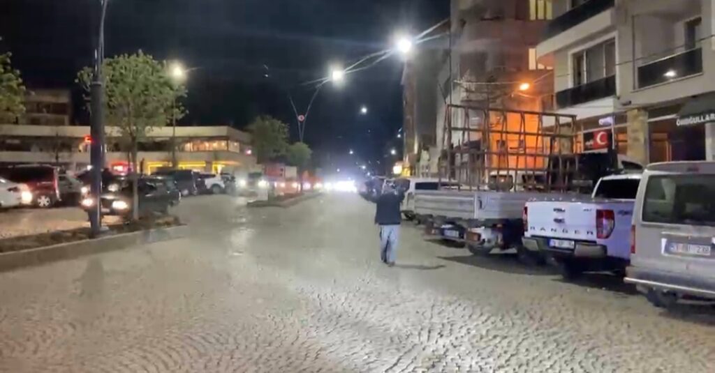 Halis Yılmaz Zaferi Kutladı