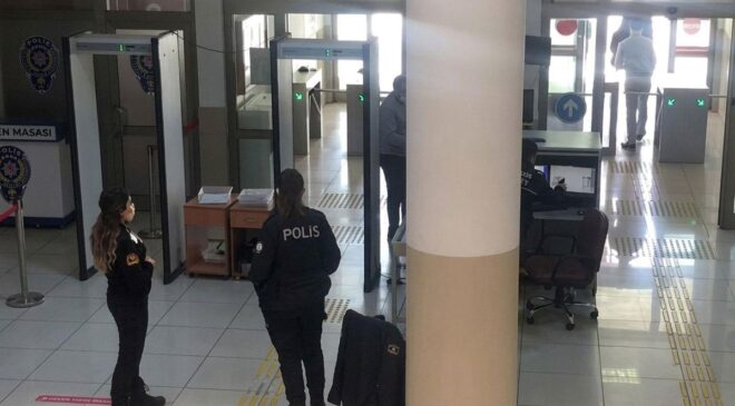 İstanbul Adliyesi’nde Şoke Eden Olay! X-Ray Cihazı Uyuşturucuyu Tespit Etti