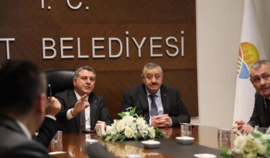 Kelkit’te Ulaşım Yatırımları Masaya Yatırıldı: Karayolları Bölge Müdürü’nden Kritik Ziyaret