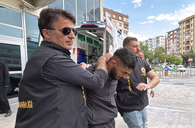 Konya’da Aile İçi Dehşet: Annesinin Birlikte Yaşadığı Adamı Silahla Vurarak Öldürdü!