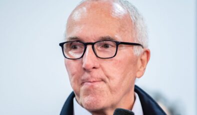 Marsilya’da Sıra Dışı Ceza: Başkan Frank McCourt Tüm Takımı Tesislere Hapsetti