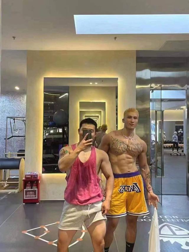 Pencereden düşen fitness koçu