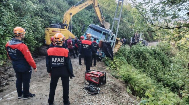 Rize’de Dehşet Veren Kaza: Kamyondan Atlayan Sürücü Feci Şekilde Hayatını Kaybetti