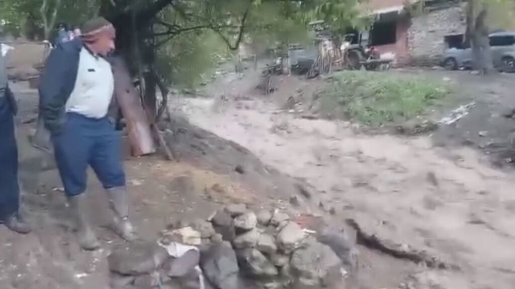 Şebinkarahisar Dereköy sel baskını