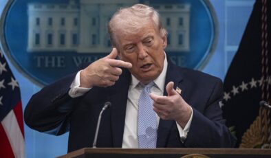 Trump’ın Yeni Hedefi Netleşti: Uçak Gemisiyle Küba’yı Devralma Planı!