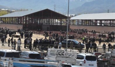Van’da Mera Husumeti Kanlı Bitti: Hayvan Pazarında Silahlı Çatışma