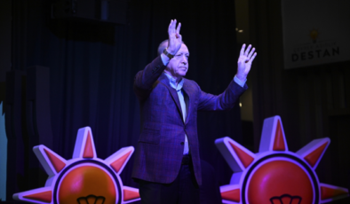 Cumhurbaşkanı Erdoğan’dan Gündemi Sarsacak Sözler! Sapanca’da Çeyrek Asırlık Gövde Gösterisi