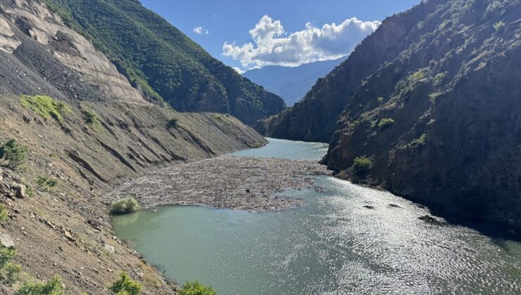 Günlerdir Aranıyorlardı: Şavşat’taki Feci Kazada Kahreden Gelişme!