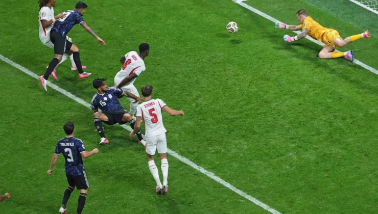 Nefes Kesen Yarı Finalde İnanılmaz Son: Dev Adayı Yıkan Gol 90+2’de Geldi!