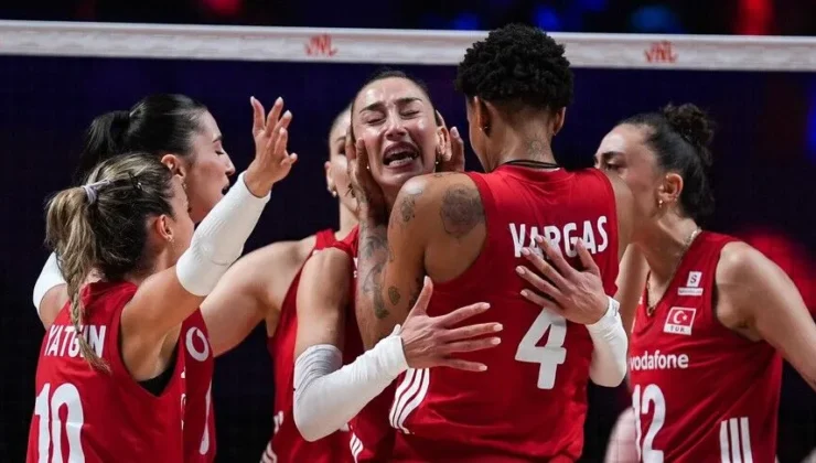 A Milli Kadın Voleybol Takımı Milletler Ligi şampiyonu