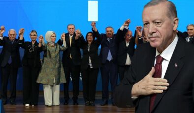 Ankara Kulislerini Sallayan Transfer İddiası! Erdoğan İzmir Milletvekillerine O İsmi Sordu