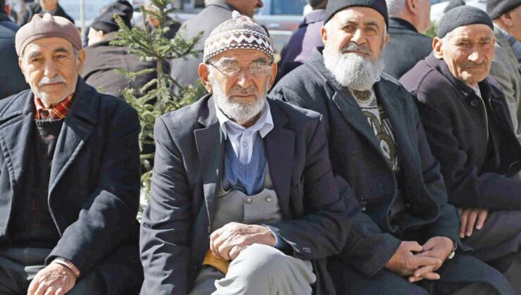 Ankara Kulisleri Hareketlendi: Seçim Öncesi Milyonlarca Emekliye Bir Defaya Mahsusk Dev Zam Geliyor!