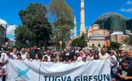 AK Parti İstanbul Milletvekili Hasan Turan Giresunlu Gençlerle Ayasofya’da Buluştu