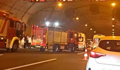 Kuzey Marmara Otoyolu’nda Feci Kaza: Tünel Duvarına Çarpan Araç Hurdaya Döndü