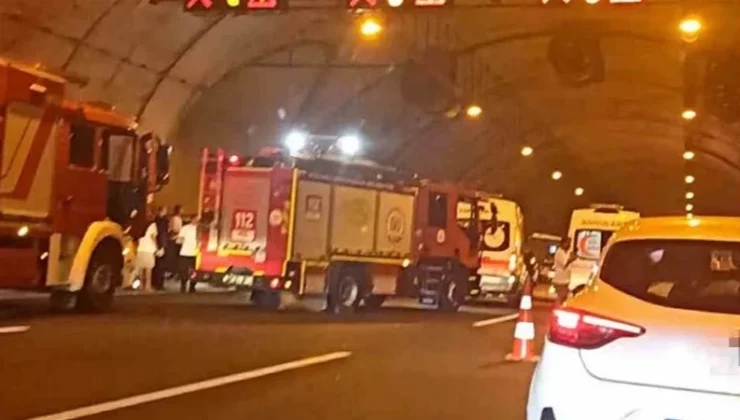 Kuzey Marmara Otoyolu’nda Feci Kaza: Tünel Duvarına Çarpan Araç Hurdaya Döndü
