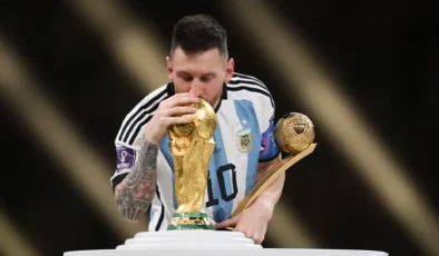 Futbol Dünyasında Devir Kapanıyor: Lionel Messi Arjantin Milli Takımı Kariyerini Noktaladığını Açıkladı!