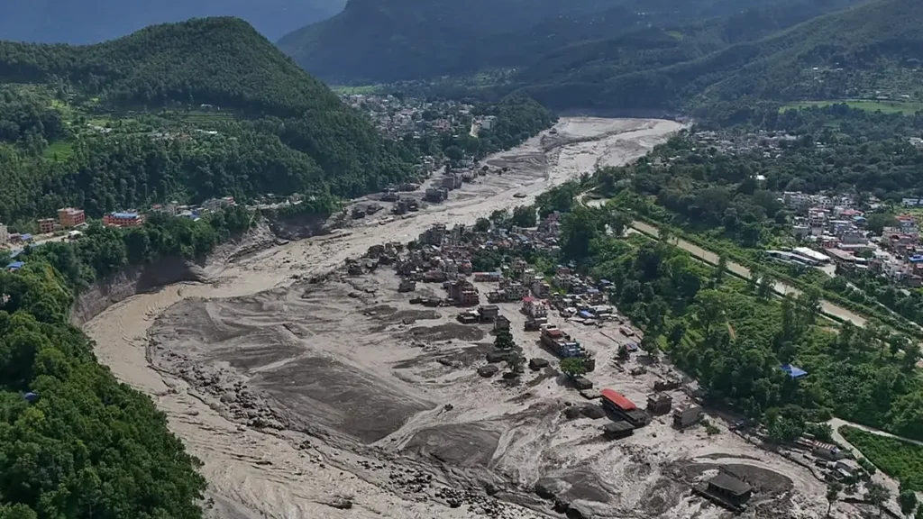 Nepal sel felaketi can kaybı