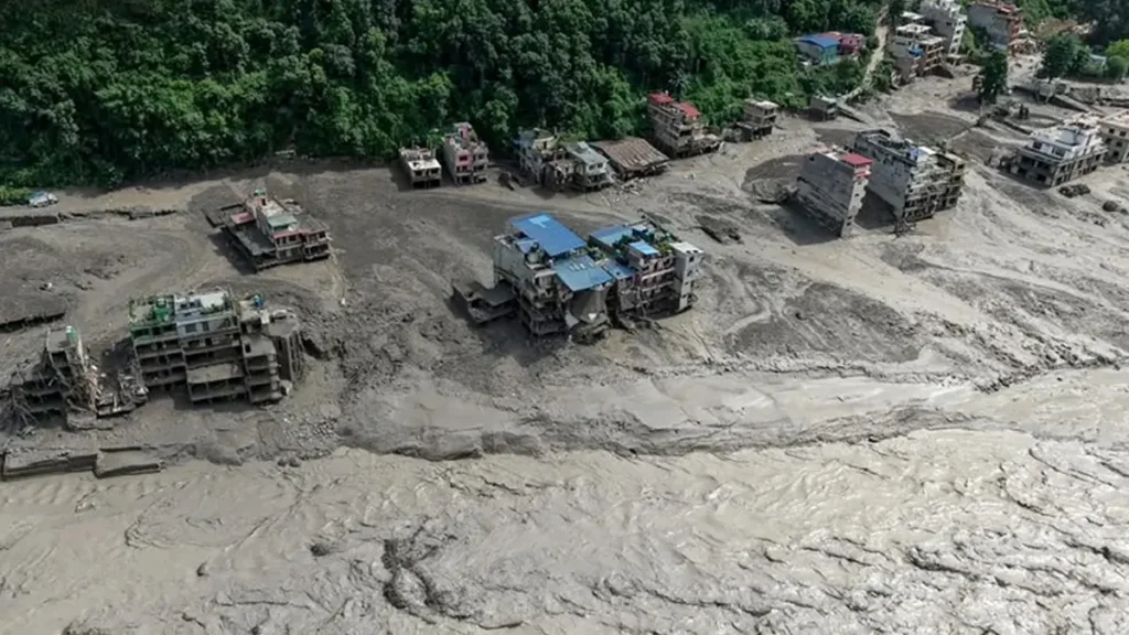 Nepal sel felaketi can kaybı