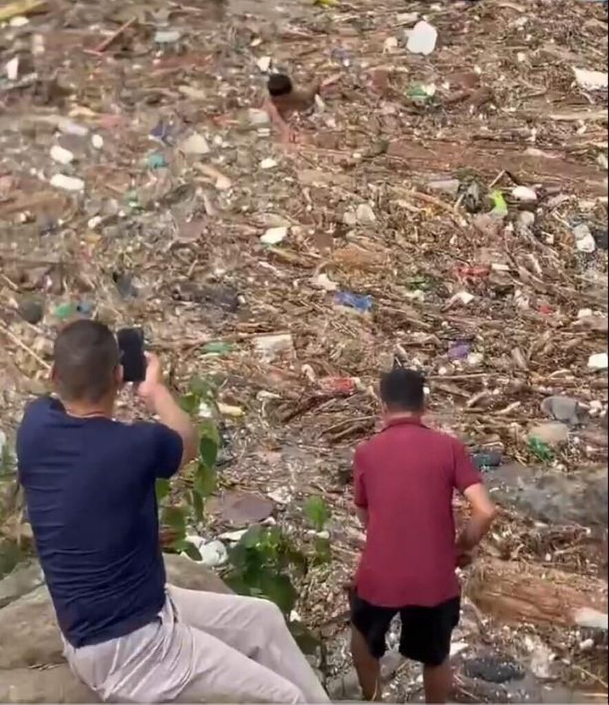 Nepal sel felaketi çocuk