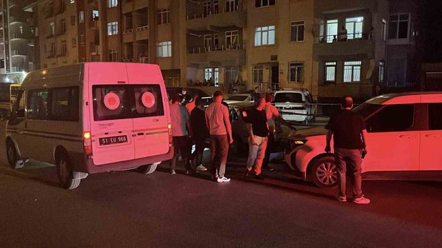 Niğde otomobilde silahlı olay