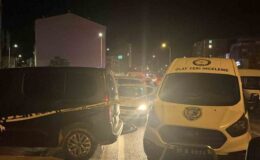 Niğde’de Korkunç Olay: Yol Kenarındaki Araçta Bir Ölü, Bir Ağır Yaralı